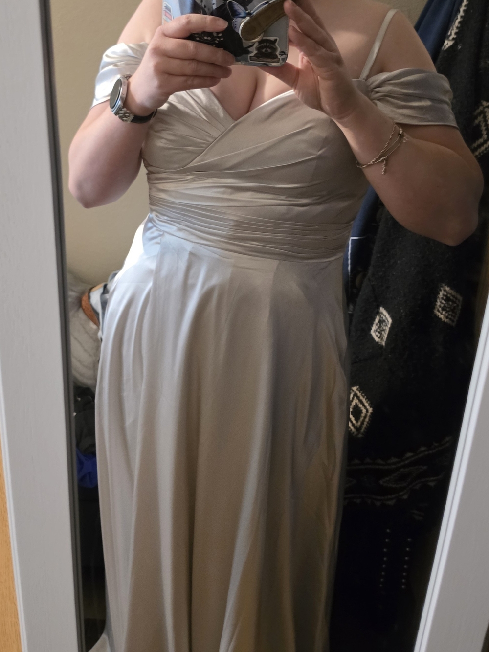 Elegant Off-Shoulder Satin Evening Dress